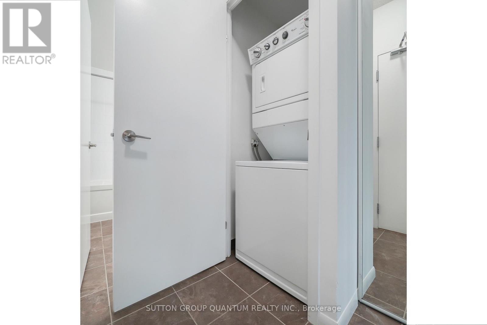 773 - 209 Fort York Boulevard Property Photo 11