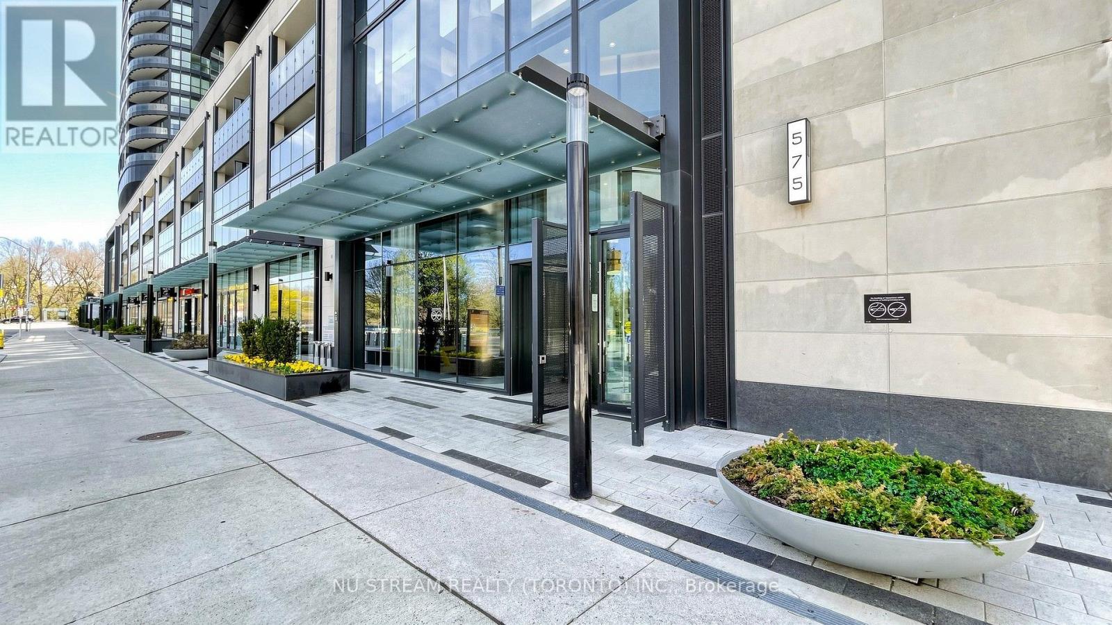 2708 - 575 Bloor Street E Property Photo 2