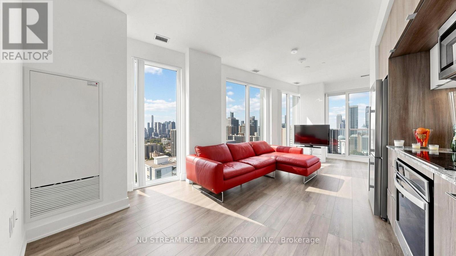 2708 - 575 Bloor Street E Property Photo 6