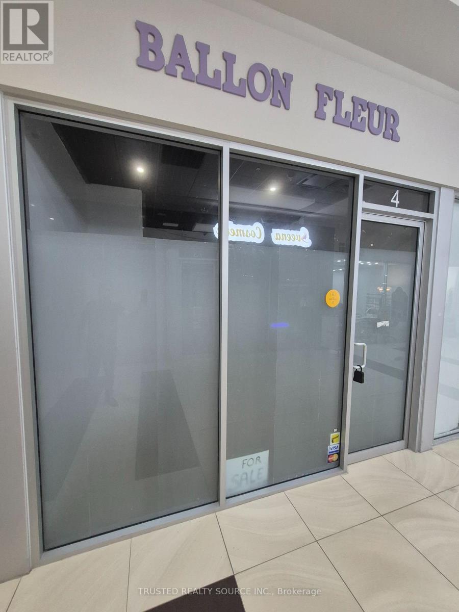 4 - 384 Yonge Street Property Photo 4