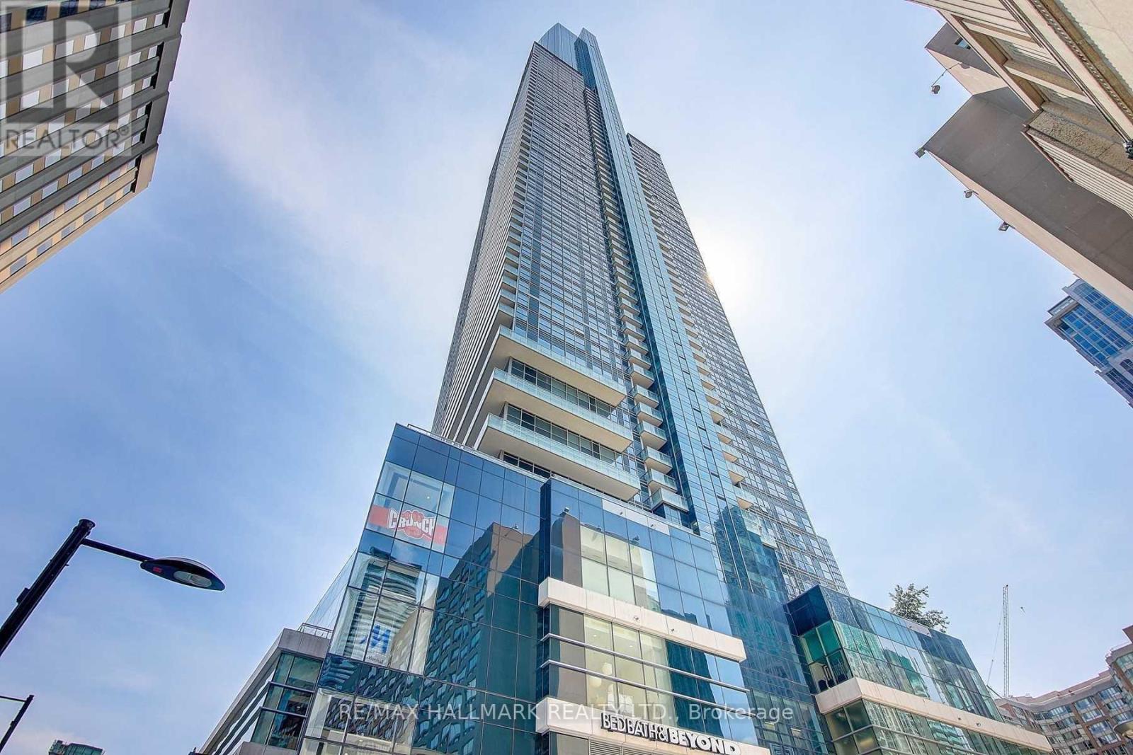 1223 - 386 Yonge Street Property Photo 1