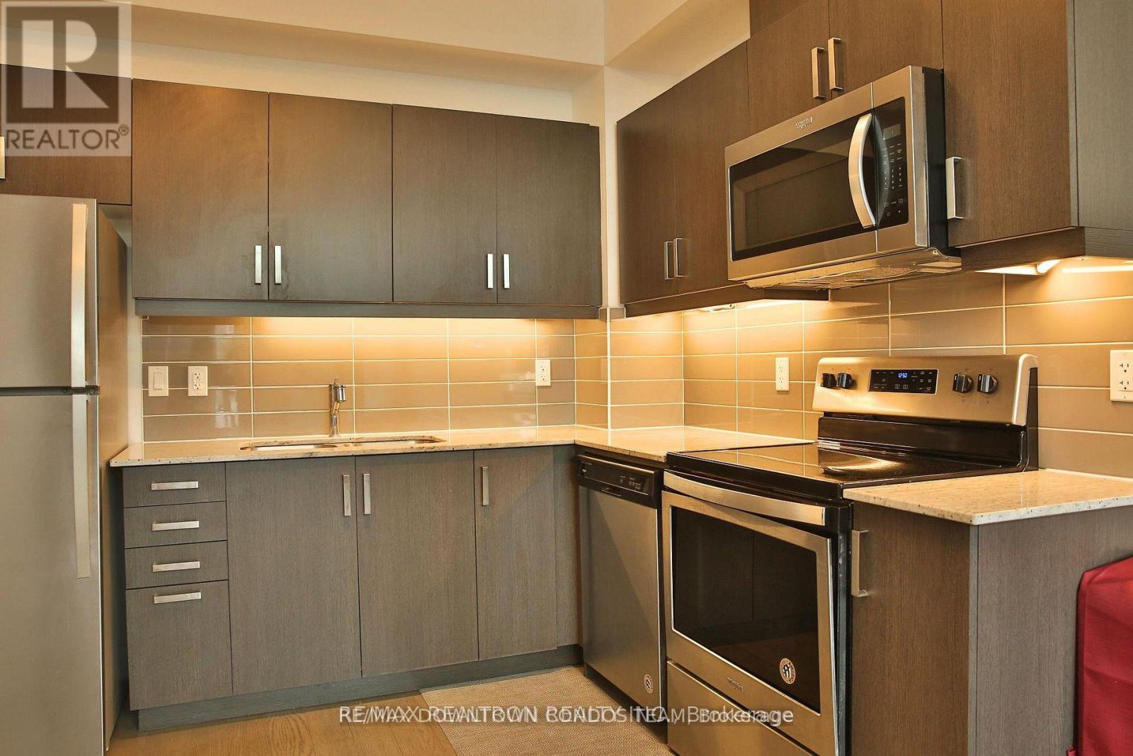 303 - 1486 Bathurst Street Property Photo 3