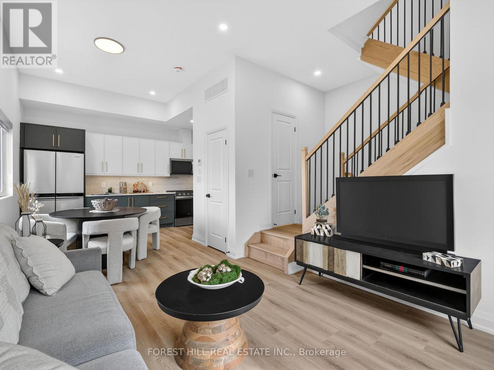 D - 5 Hopperton Drive Property Photo 6