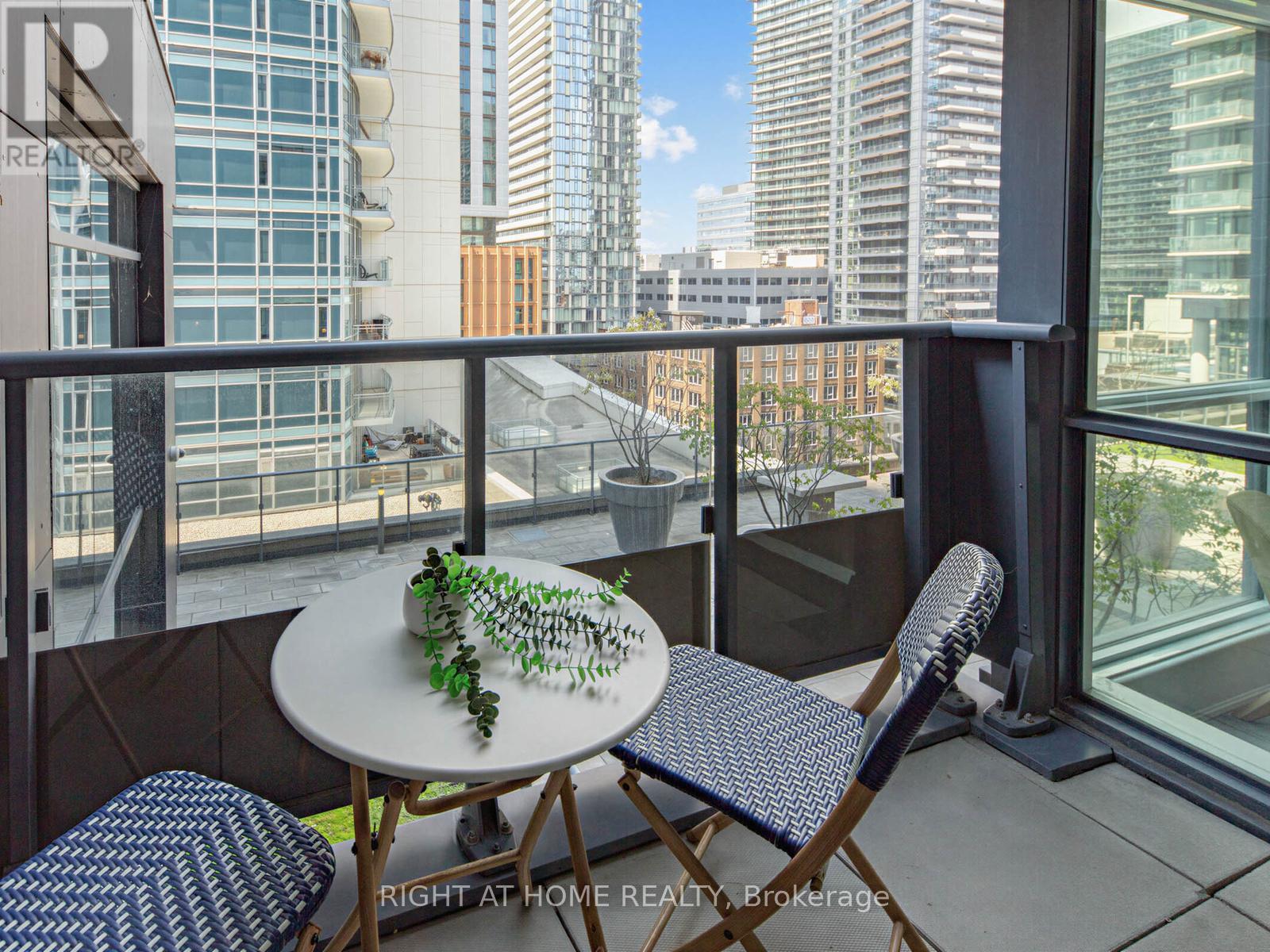 1210 - 295 Adelaide Street W Property Photo 10