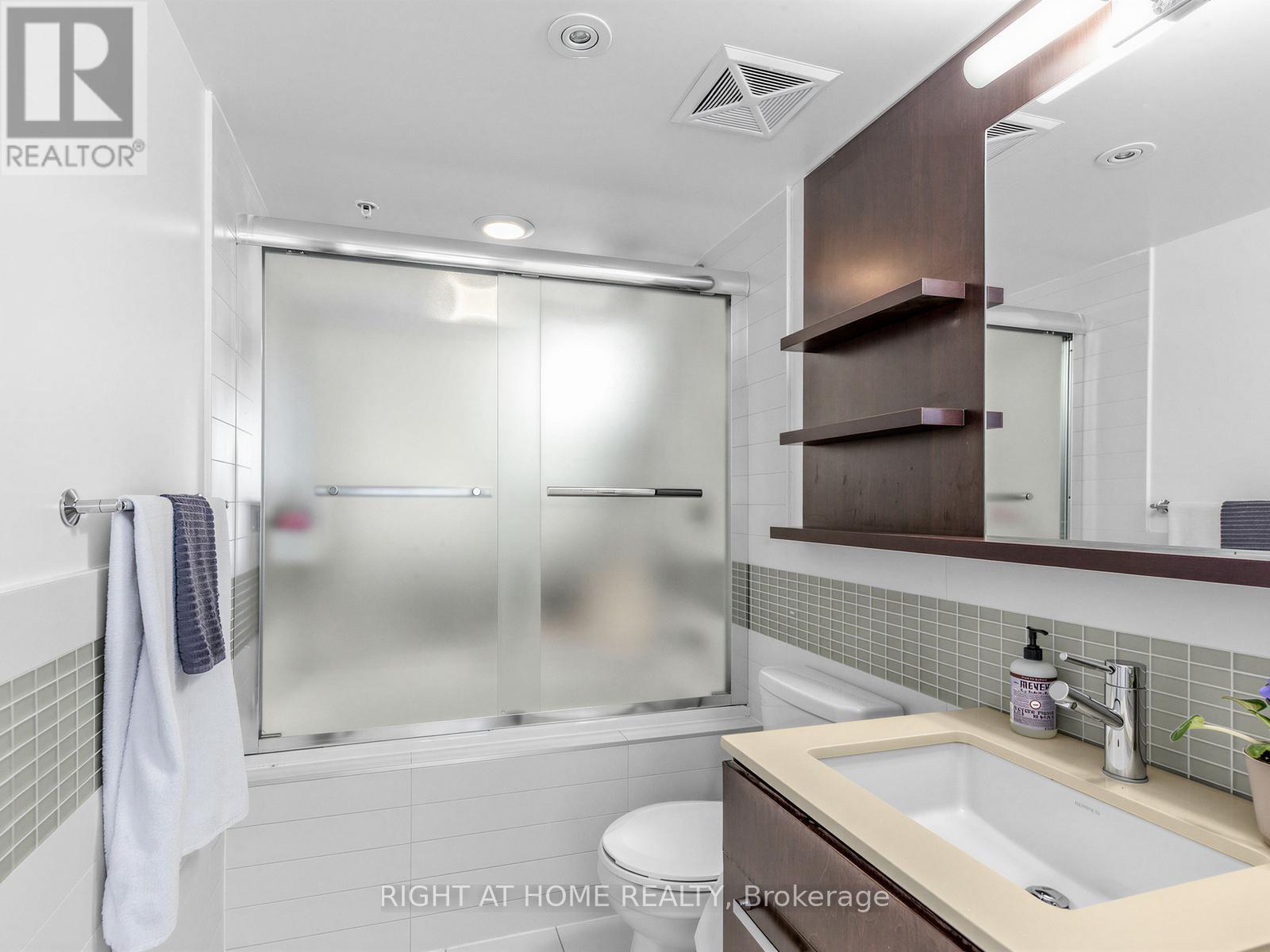 1210 - 295 Adelaide Street W Property Photo 14