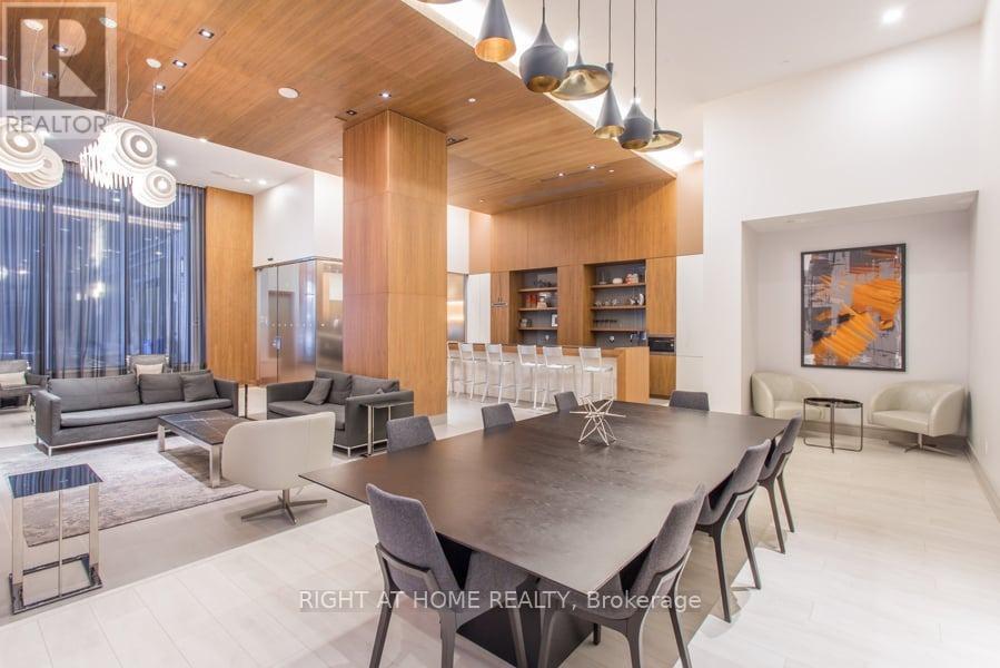 1210 - 295 Adelaide Street W Property Photo 28