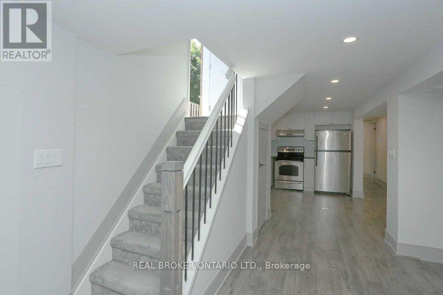 49 Fortrose Crescent Property Photo 3