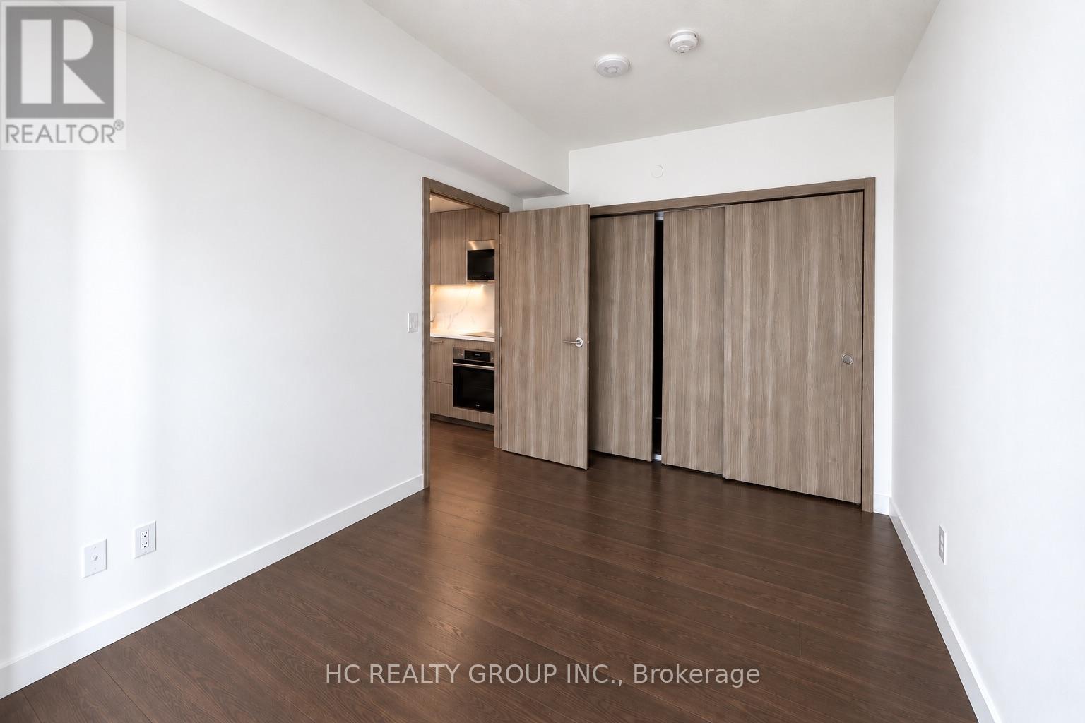 3908 - 38 Widmer Street Property Photo 6