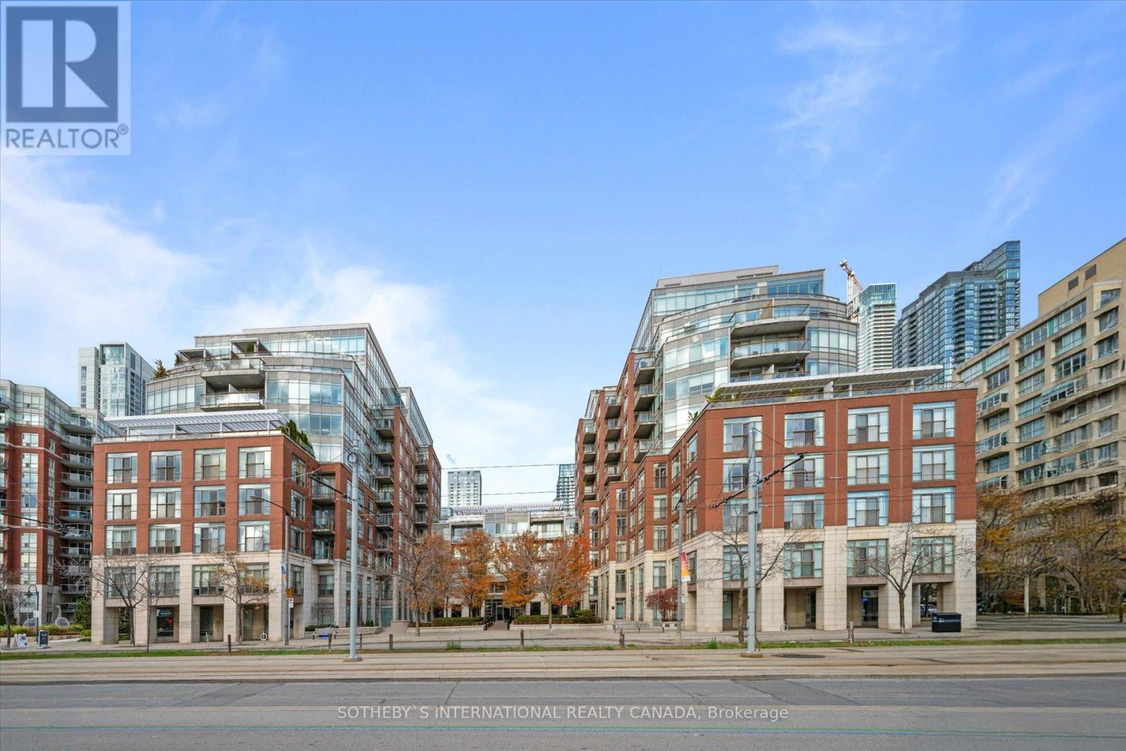 PH1001W - 500 QUEENS QUAY W Property Photo 1