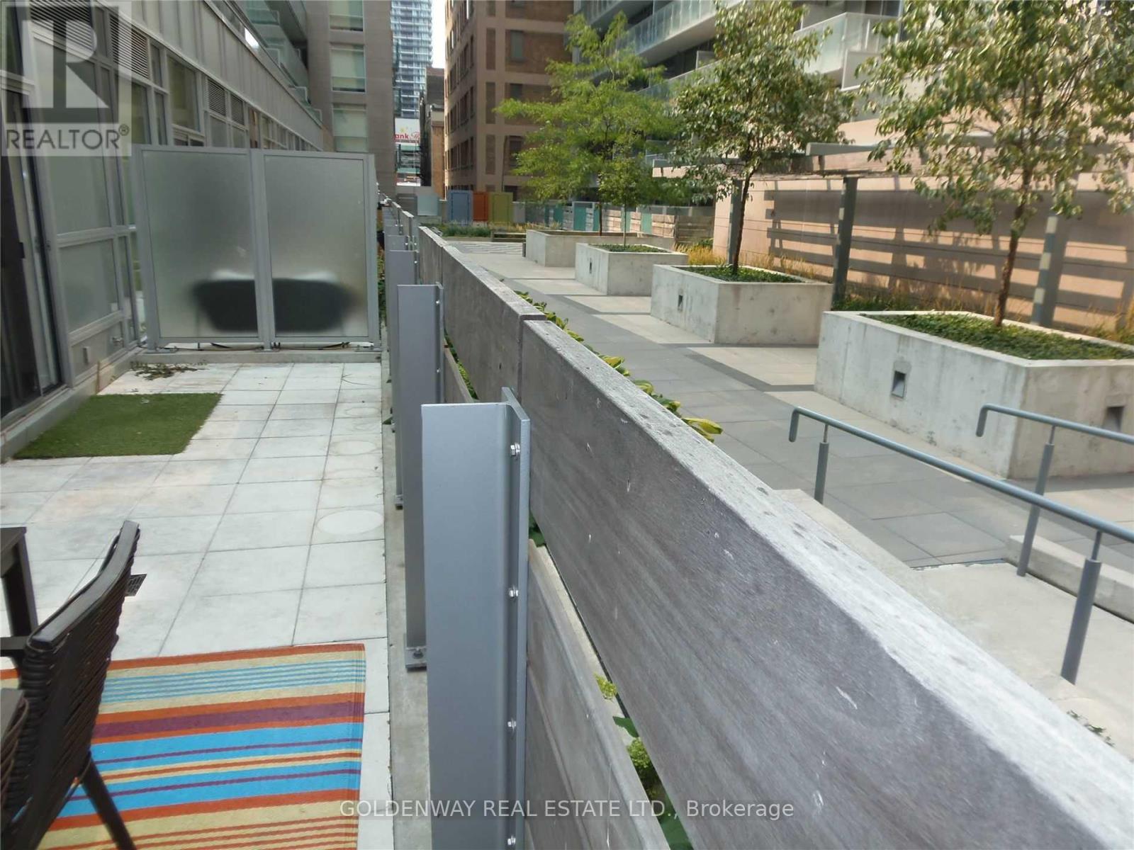 213 - 30 NELSON STREET Property Photo 1