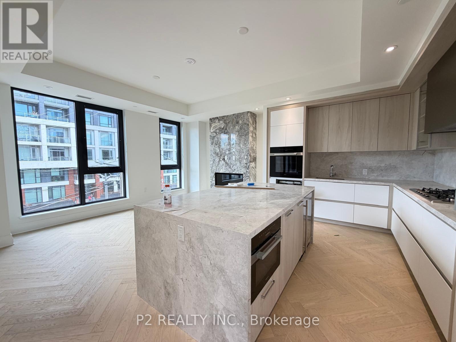 310 - 2 Forest Hill Road Property Photo 1