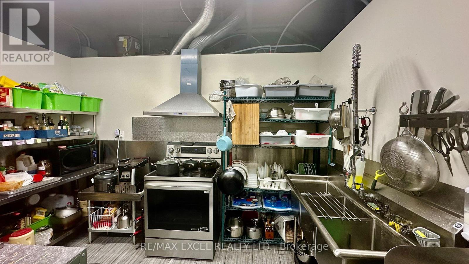 3 - 11 Tippett Road Property Photo 7