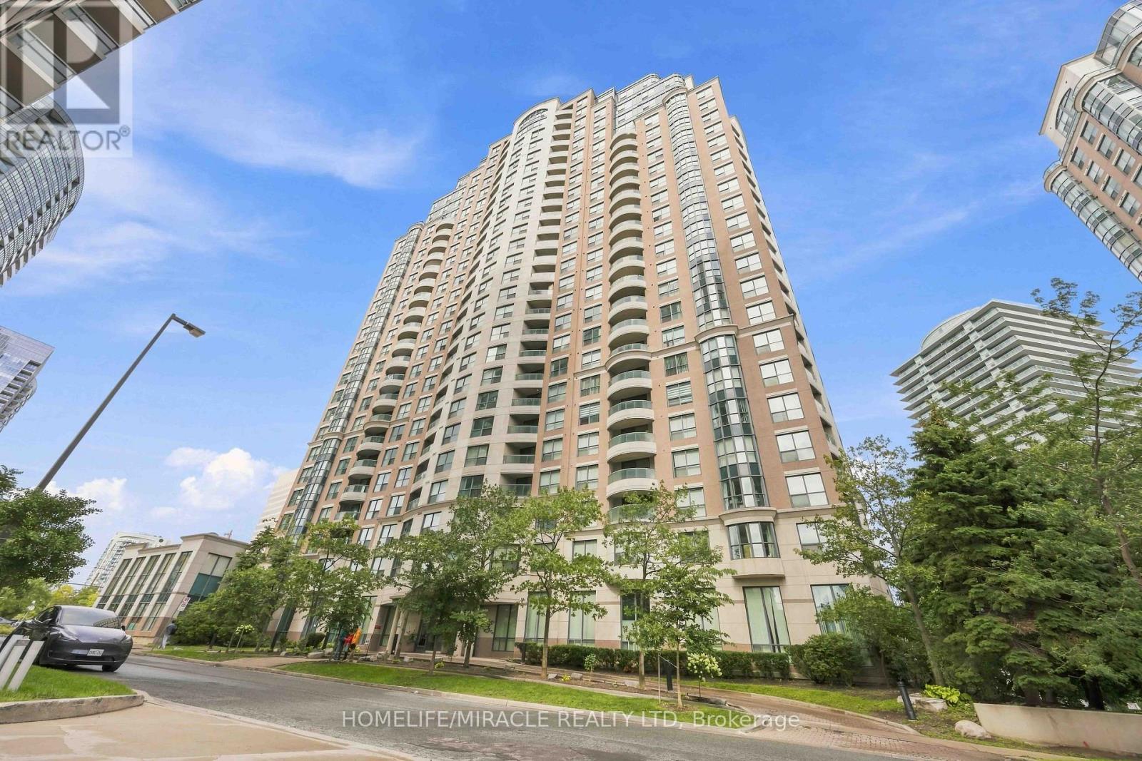 1010 - 7 Lorraine Drive Property Photo 2