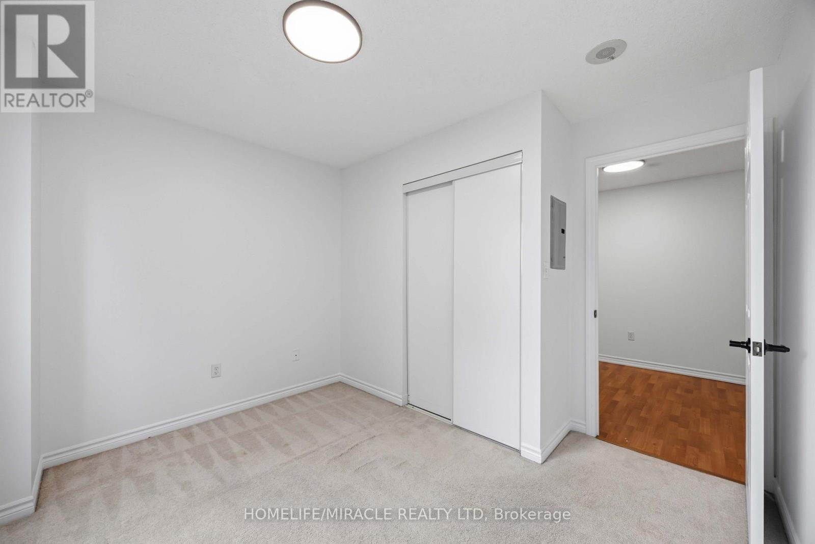1010 - 7 Lorraine Drive Property Photo 24