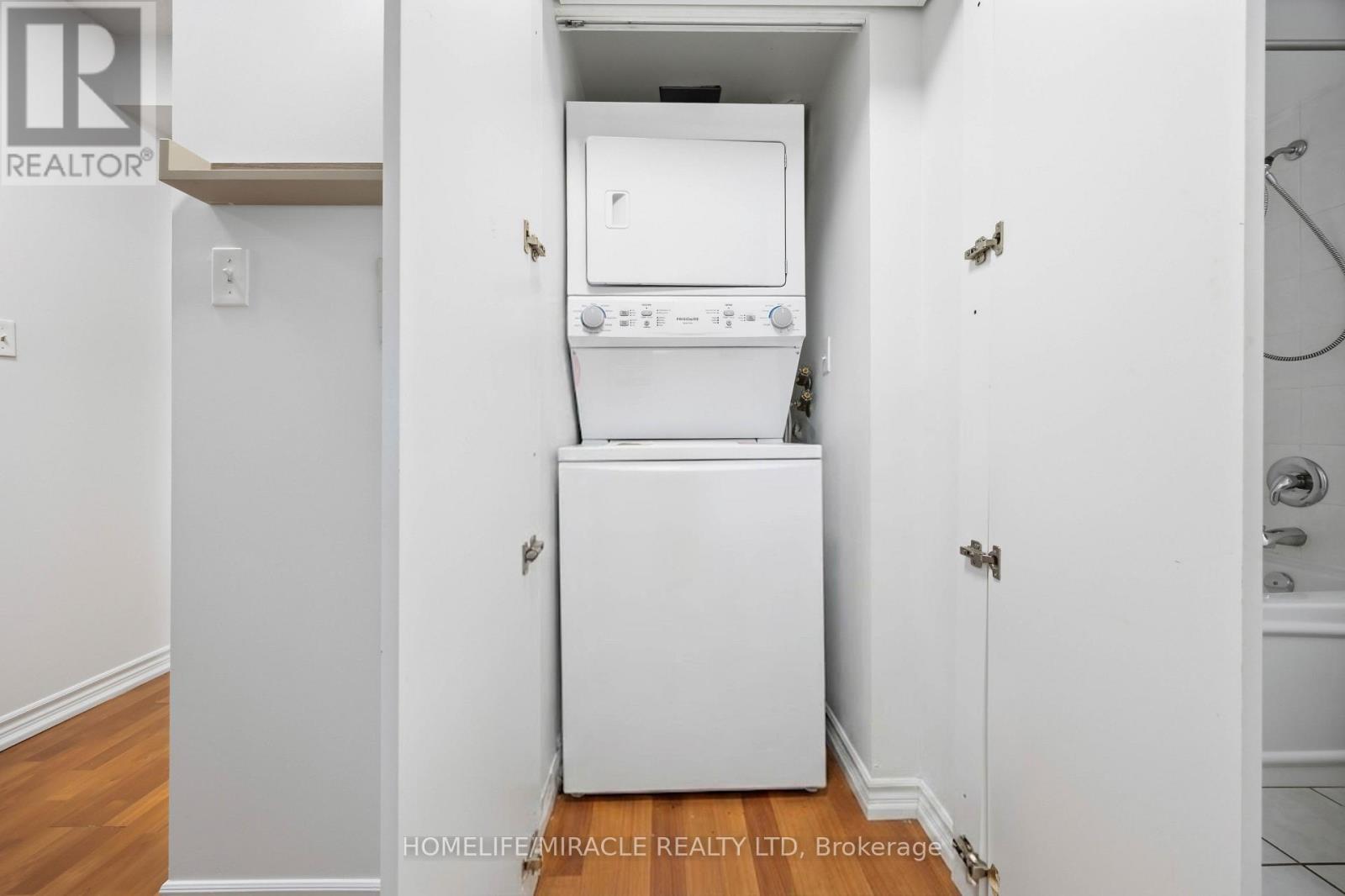 1010 - 7 Lorraine Drive Property Photo 30
