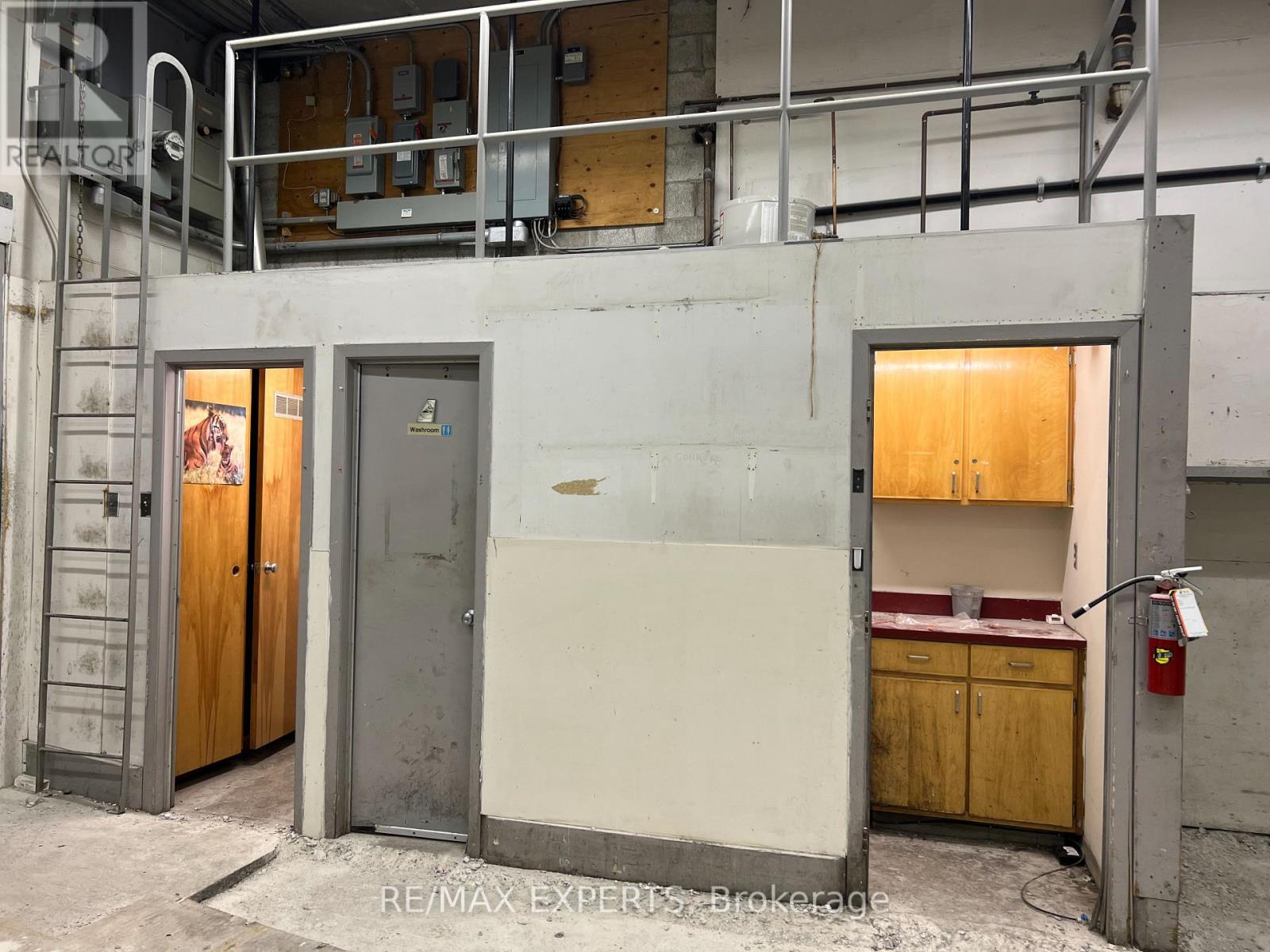 110 - 720 Spadina Avenue Property Photo 13