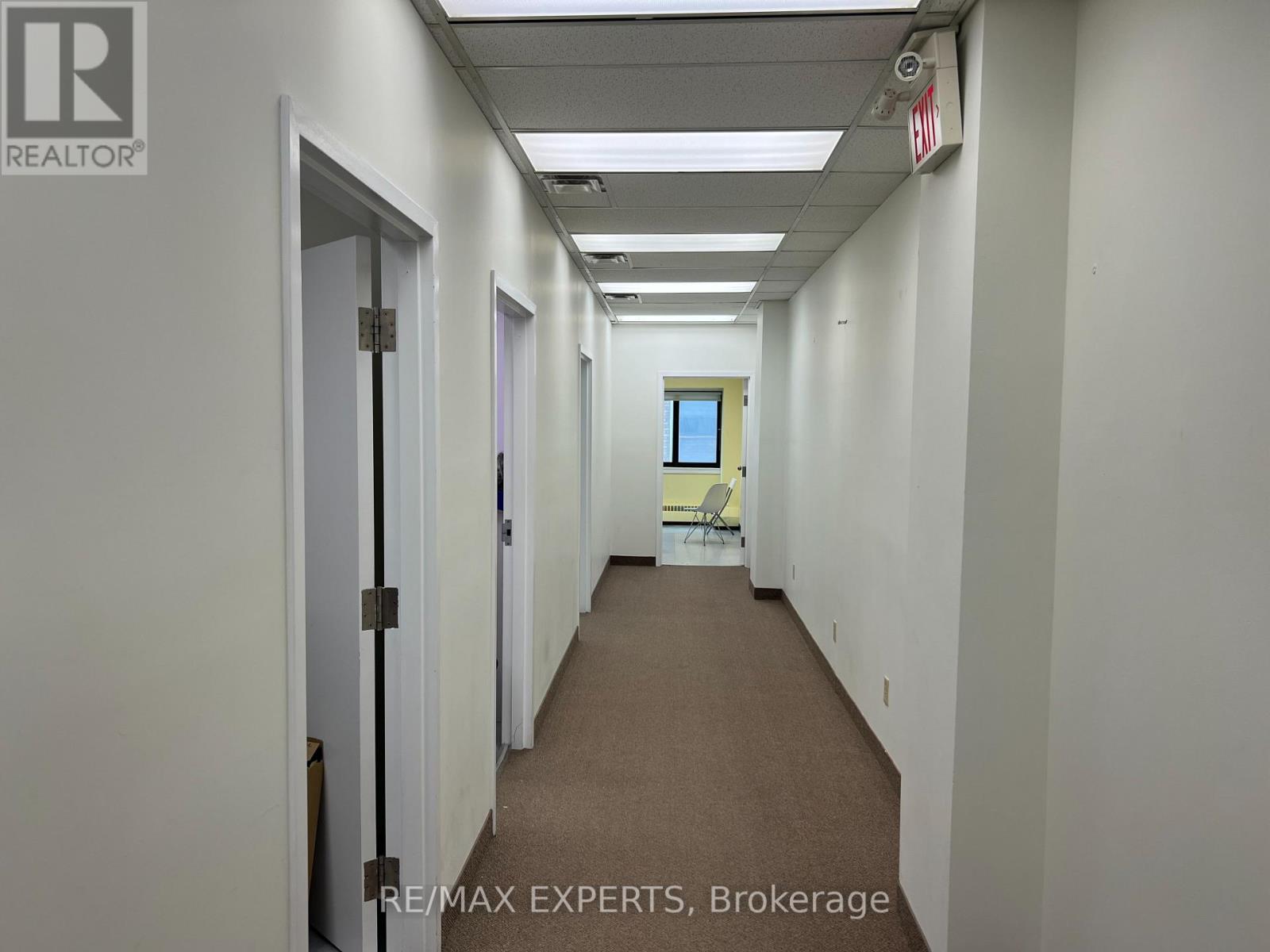 300 - 720 Spadina Avenue Property Photo 13