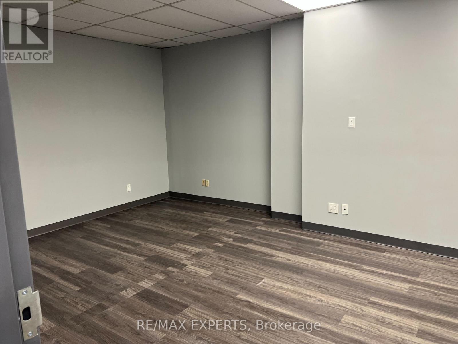 315 - 720 Spadina Avenue Property Photo 7