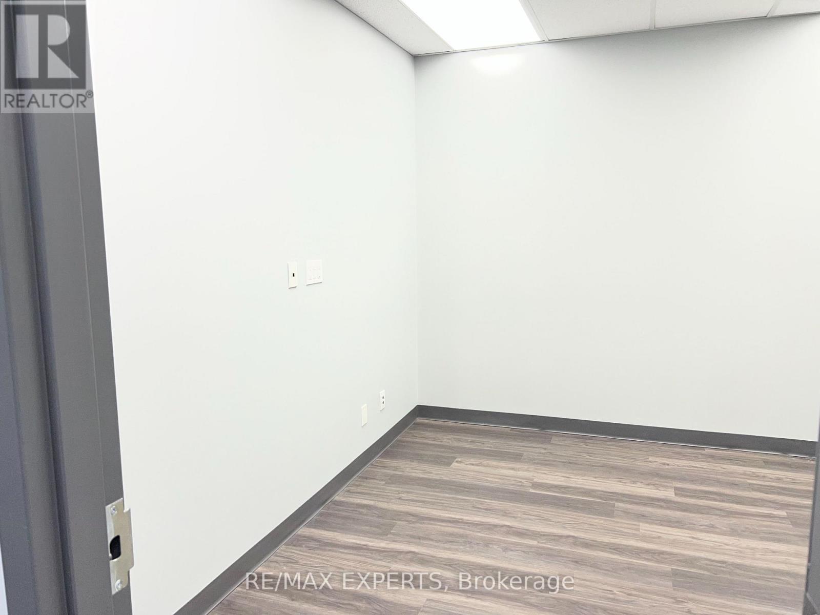 315 - 720 Spadina Avenue Property Photo 18