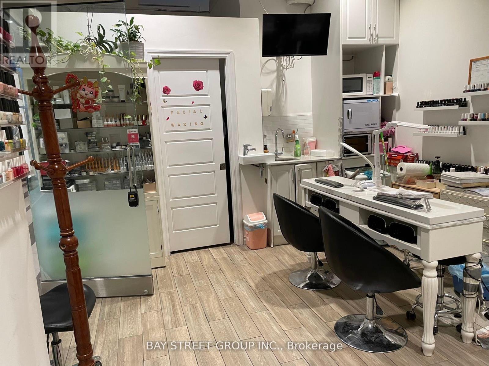 157 - 4750 Yonge Street Property Photo 1