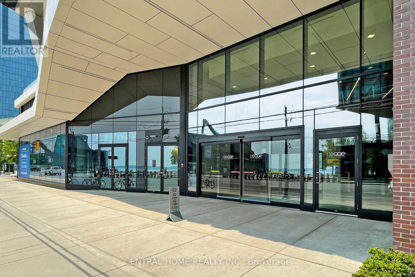 620 - 130 Queens Quay E Property Photo 5