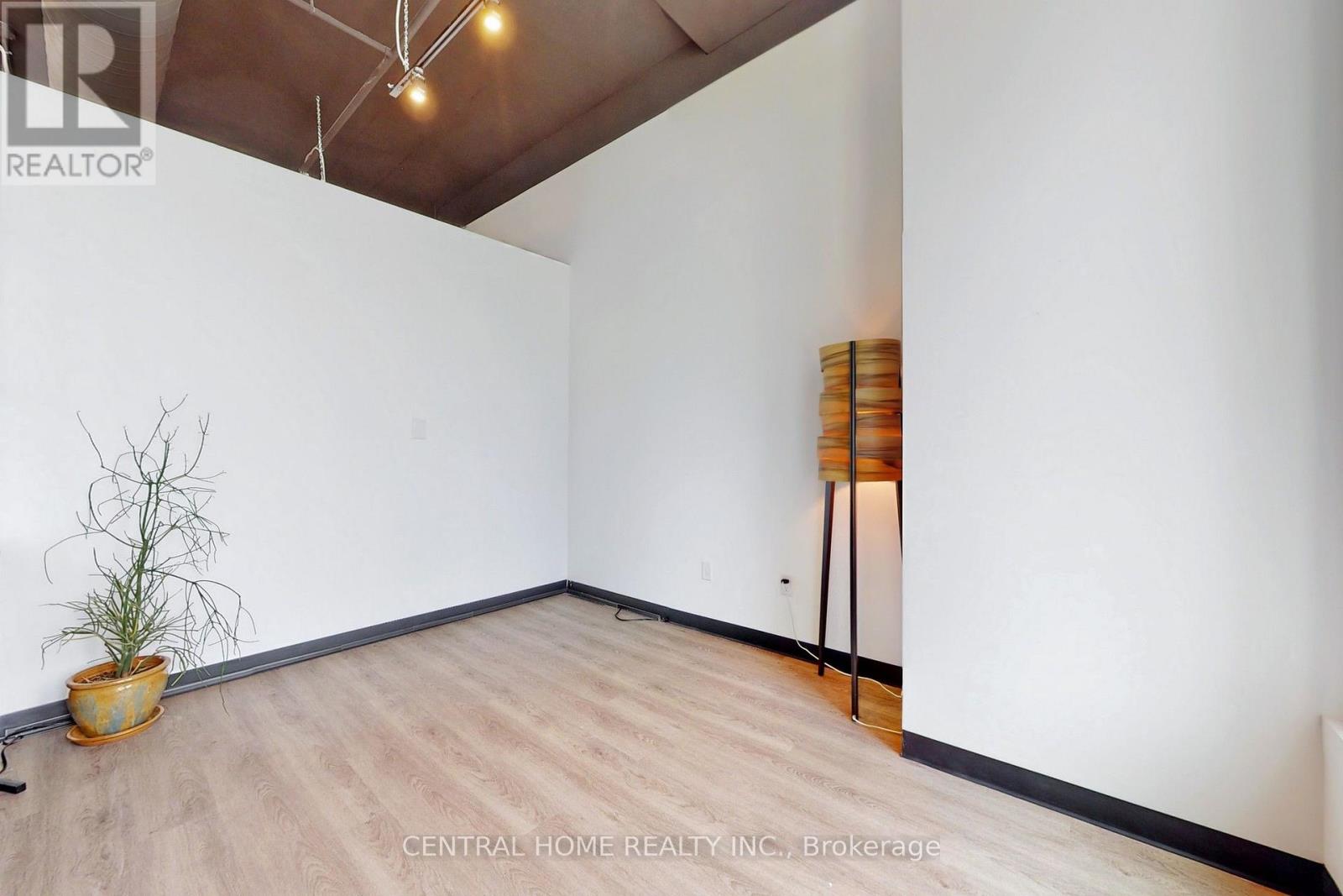 620 - 130 Queens Quay E Property Photo 21