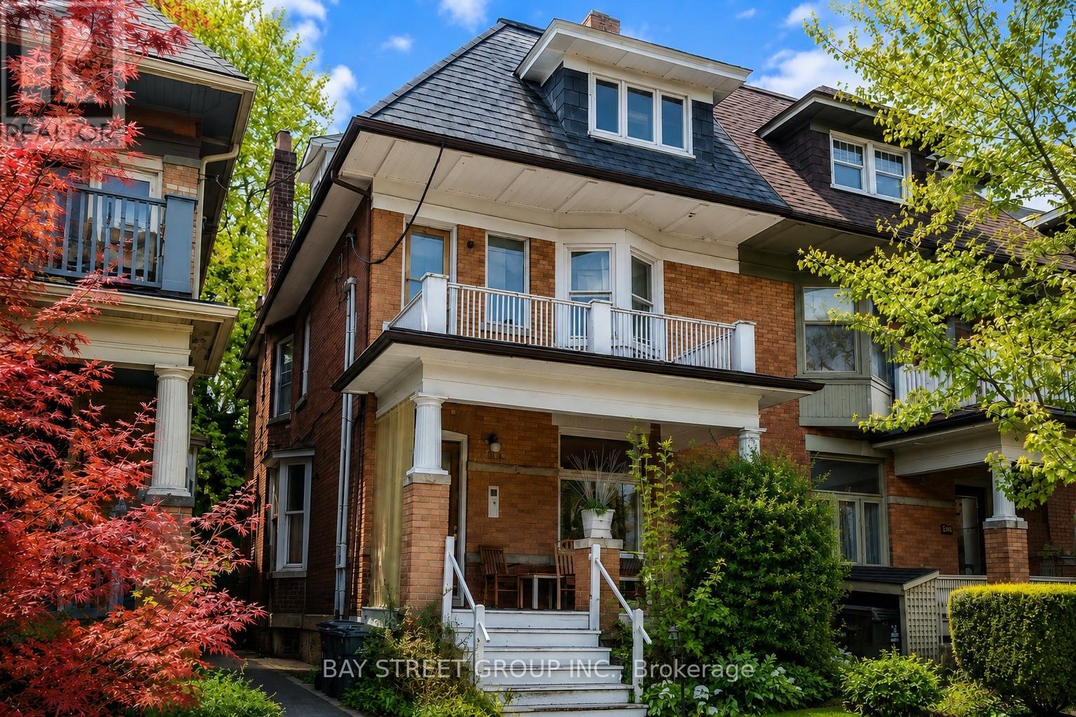 586 HURON STREET Property Photo 1