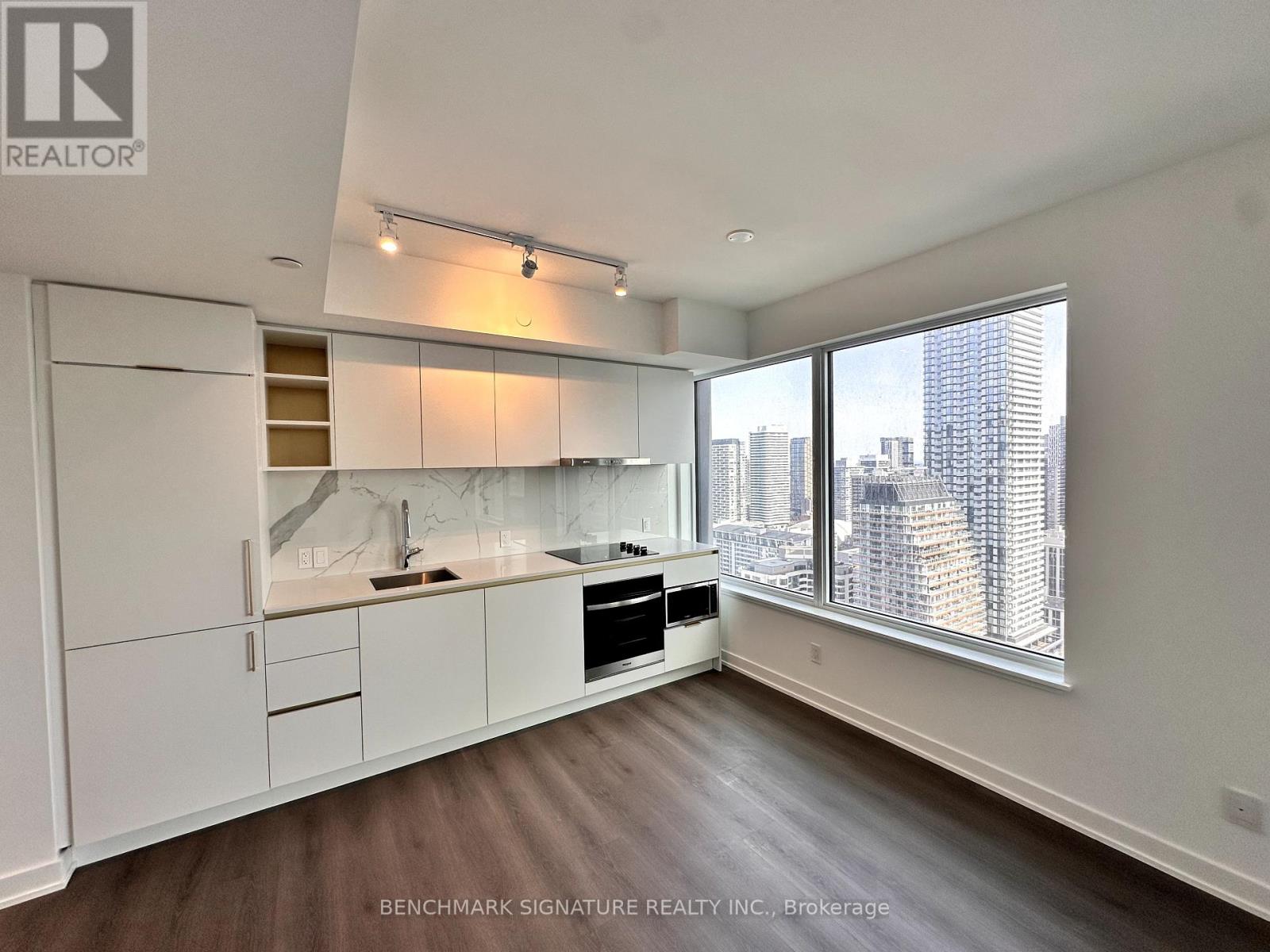 3515 - 8 Wellesley Street W Property Photo 1