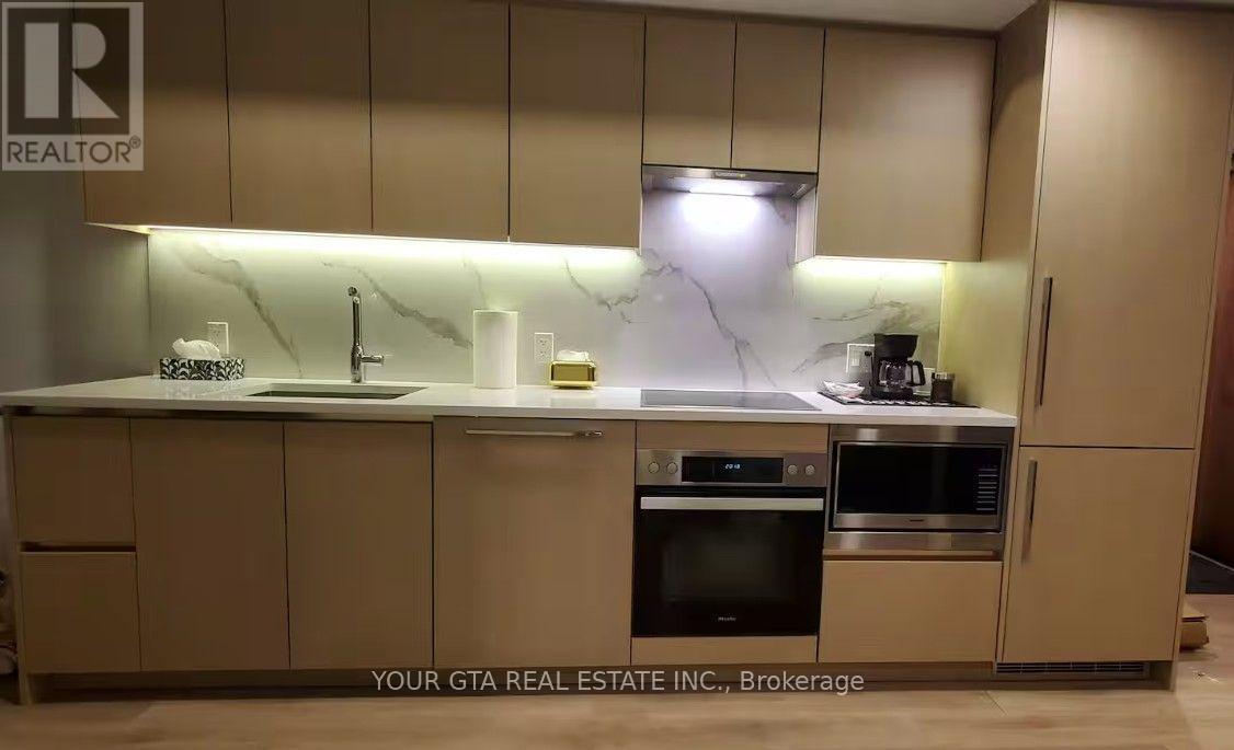 526 - 3 CONCORD CITYPLACE WAY Property Photo 1