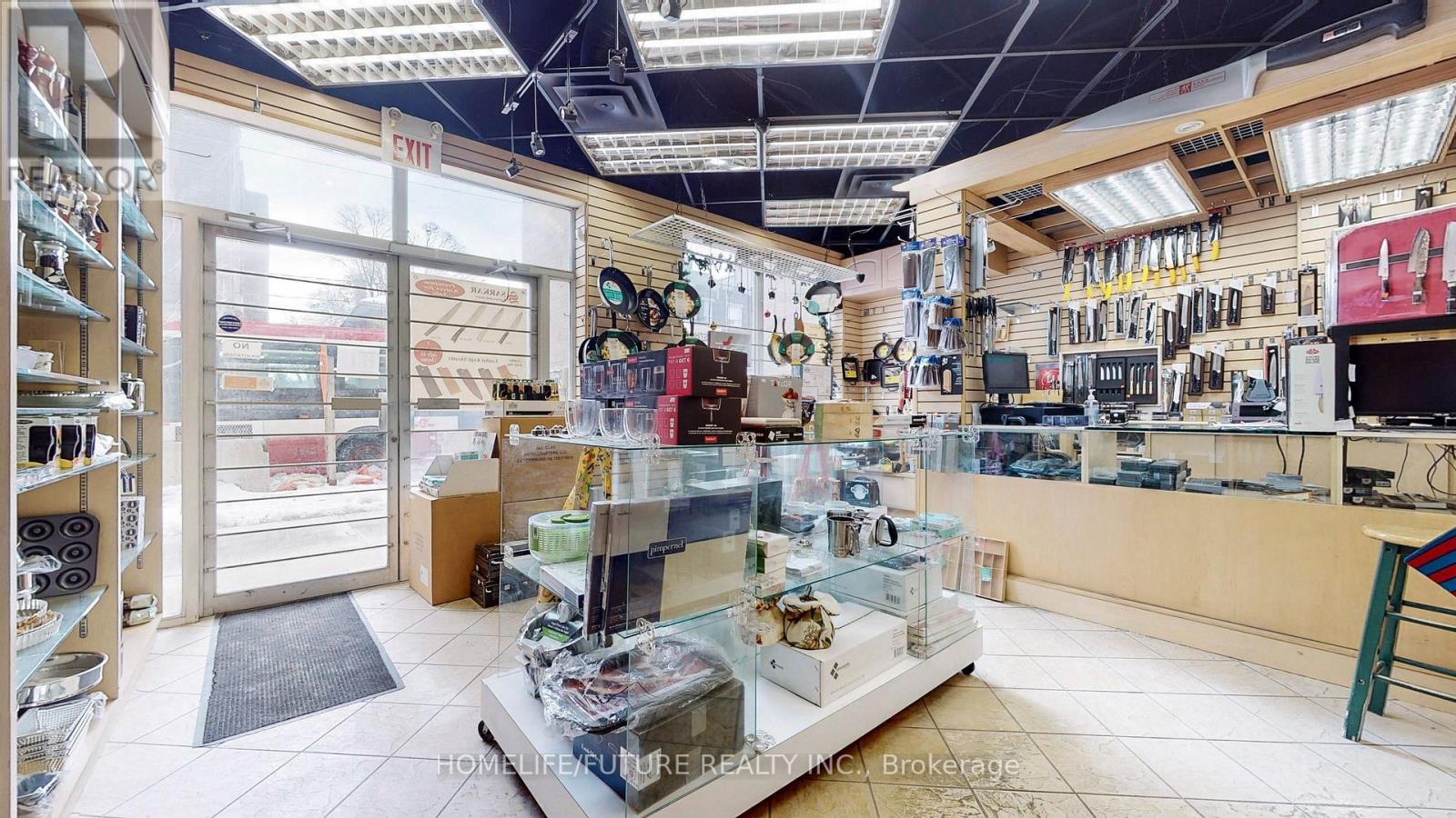 11-14 - 158 Eglinton Avenue W Property Photo 5