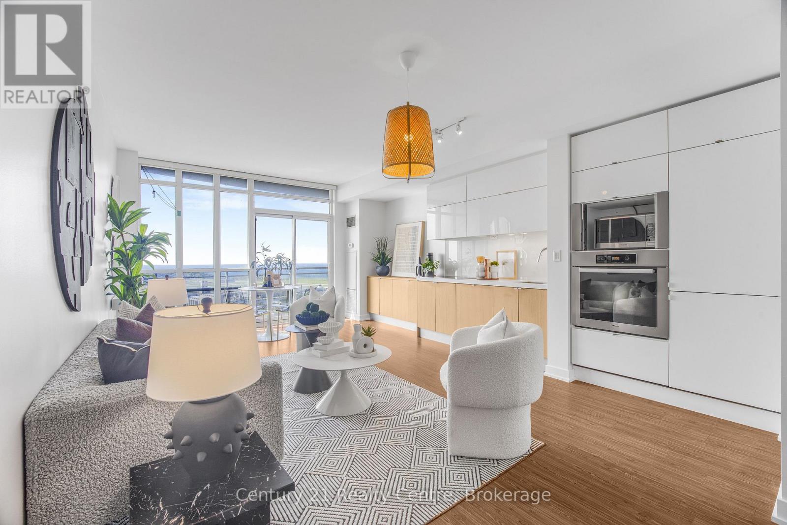 3307 - 21 Iceboat Terrace Property Photo 1