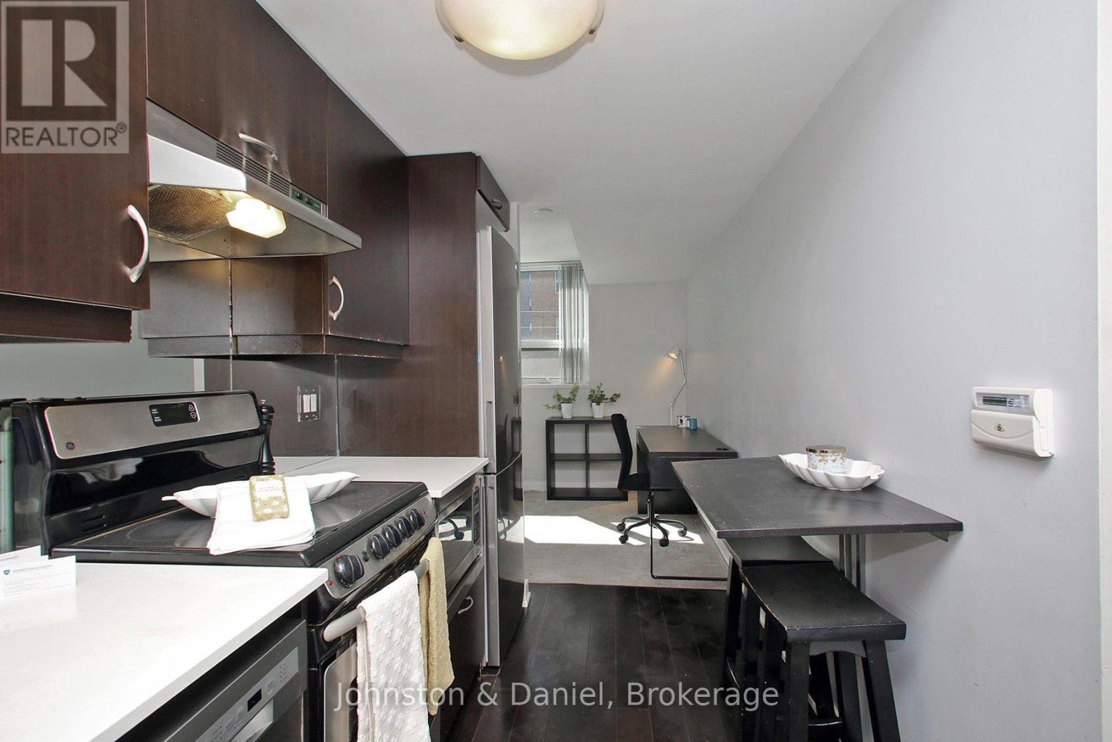 304 - 320 Richmond Street E Property Photo 7