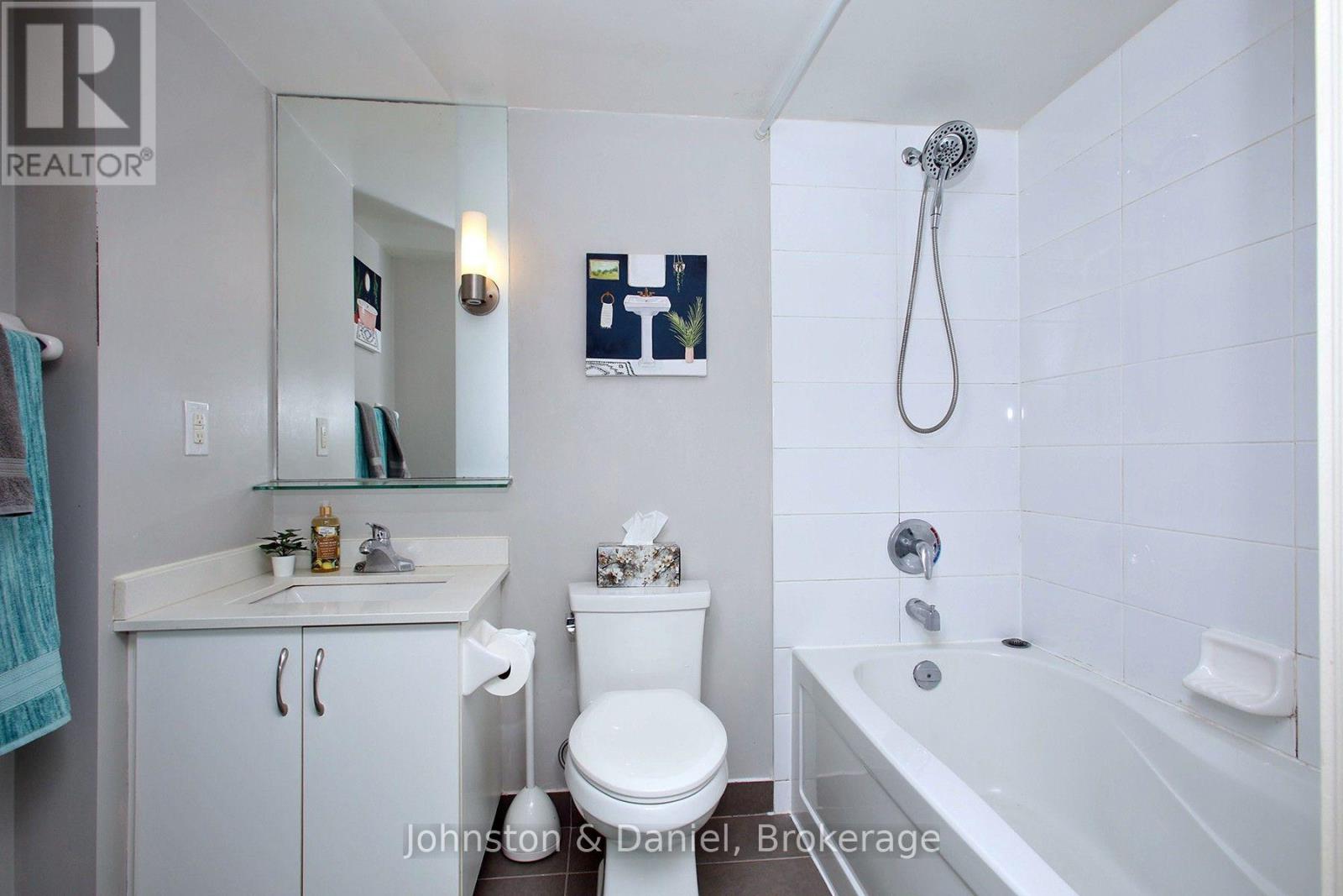 304 - 320 Richmond Street E Property Photo 18