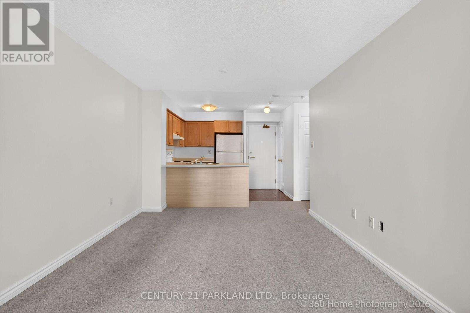 609 - 109 Front Street E Property Photo 9