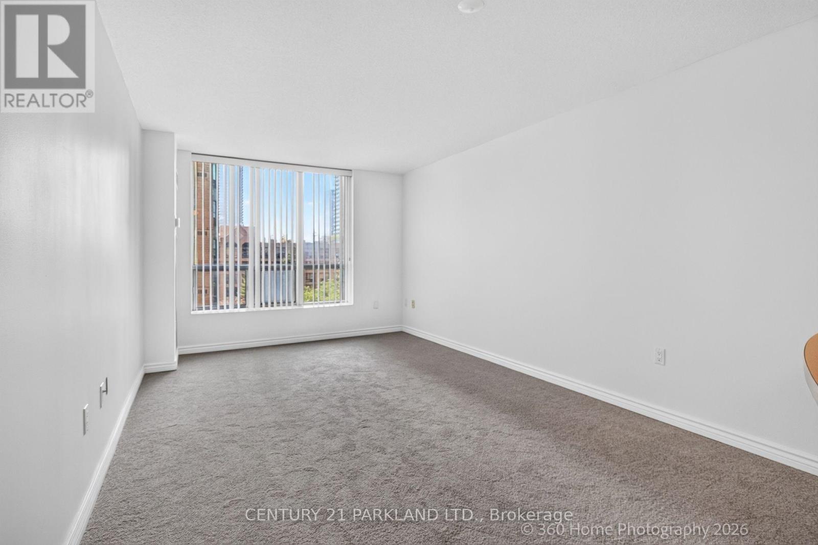 609 - 109 Front Street E Property Photo 11