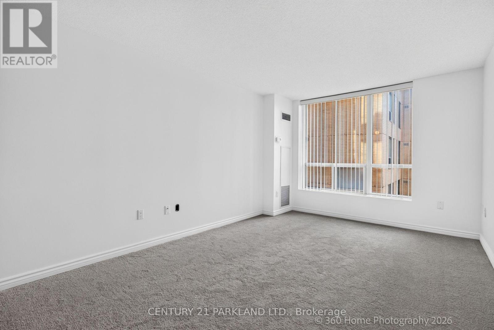 609 - 109 Front Street E Property Photo 14