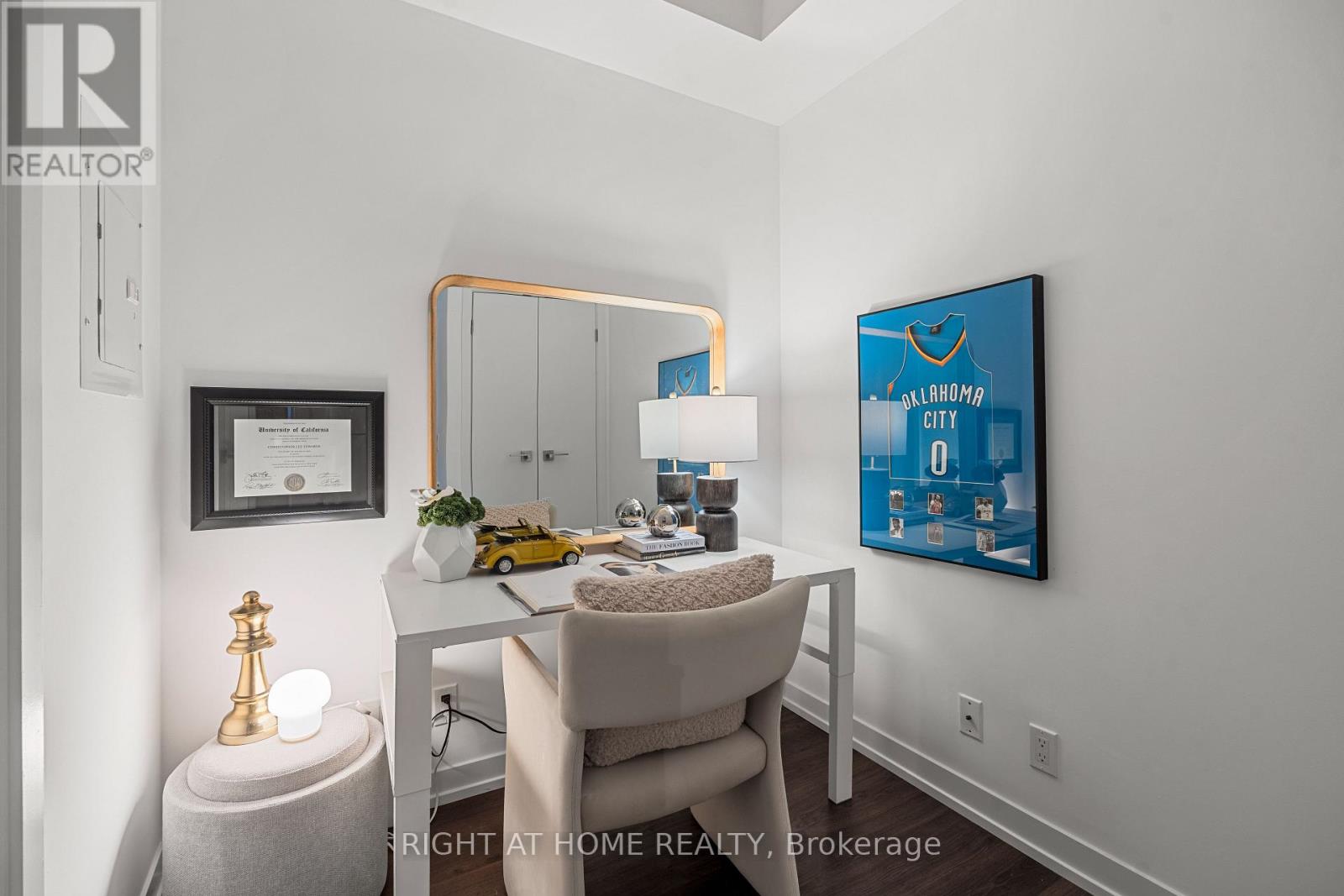 2306 - 89 Dunfield Avenue Property Photo 11