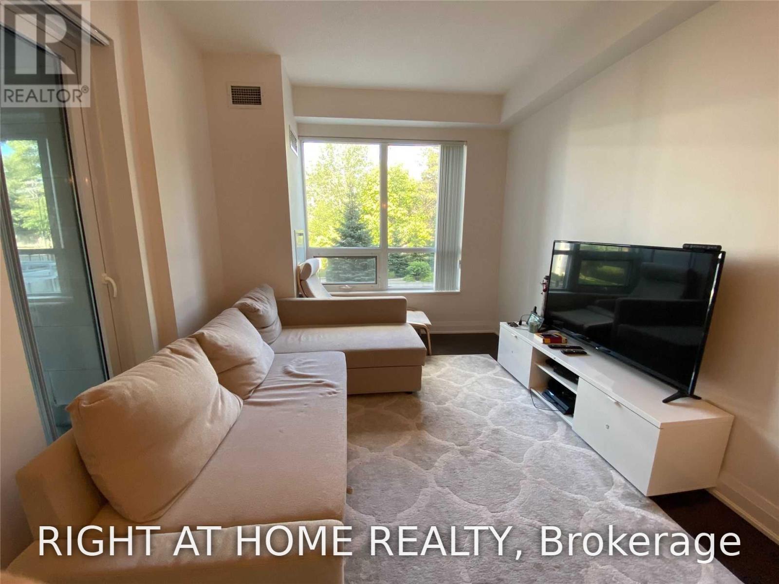224 - 21 CLAIRTRELL ROAD Property Photo 1