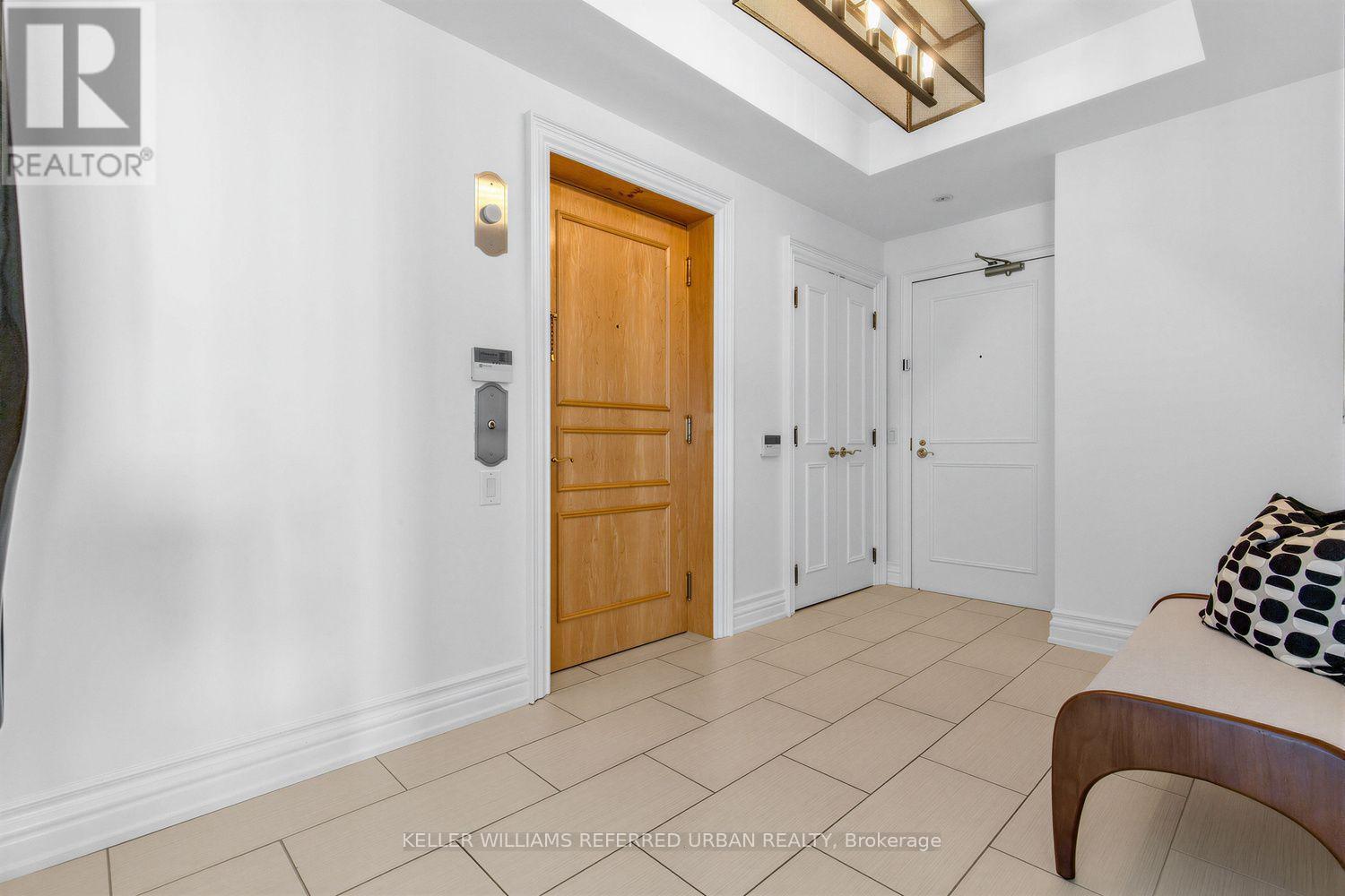 1802 - 38 Avenue Road Property Photo 6