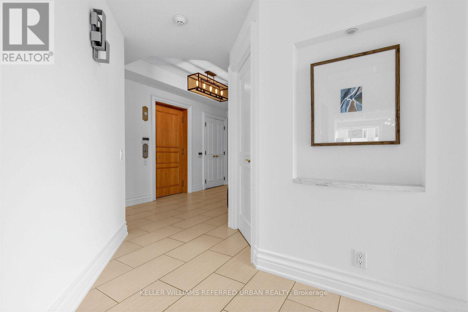 1802 - 38 Avenue Road Property Photo 8