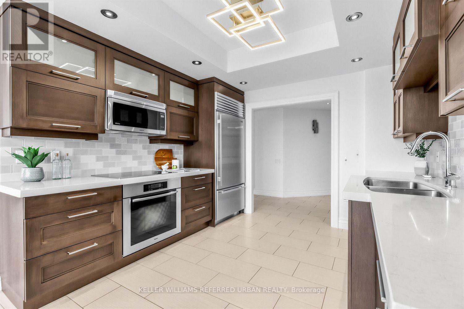 1802 - 38 Avenue Road Property Photo 10