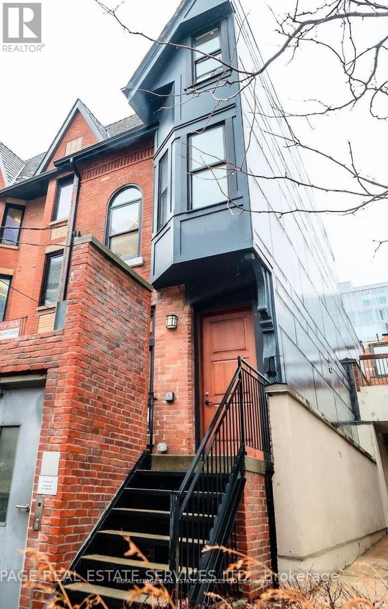 54 1/2 St Patrick Street Property Photo 1