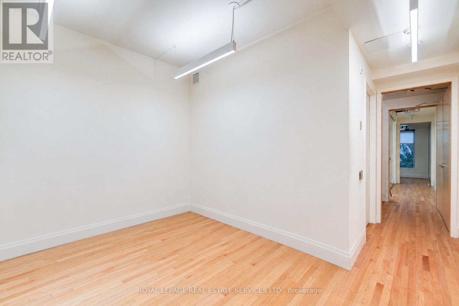 54 1/2 St Patrick Street Property Photo 2