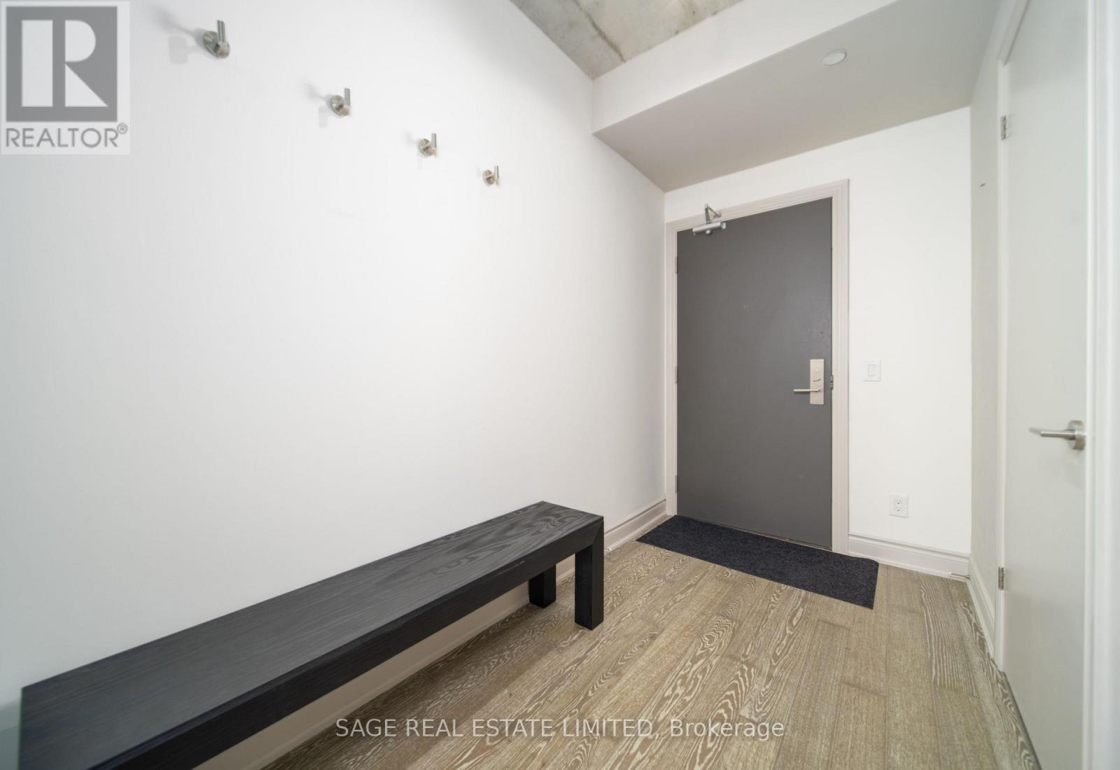 320 - 608 Richmond Street W Property Photo 13