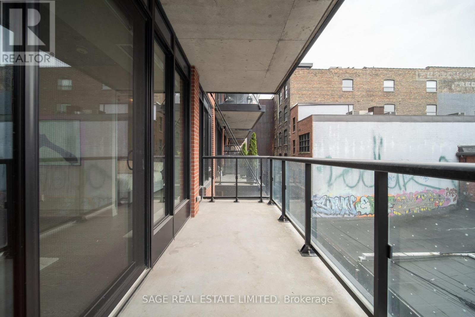 320 - 608 Richmond Street W Property Photo 20