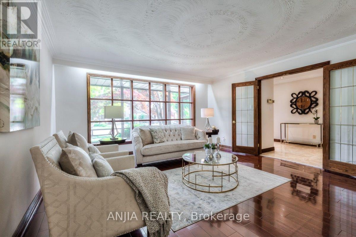 17 EALING DRIVE