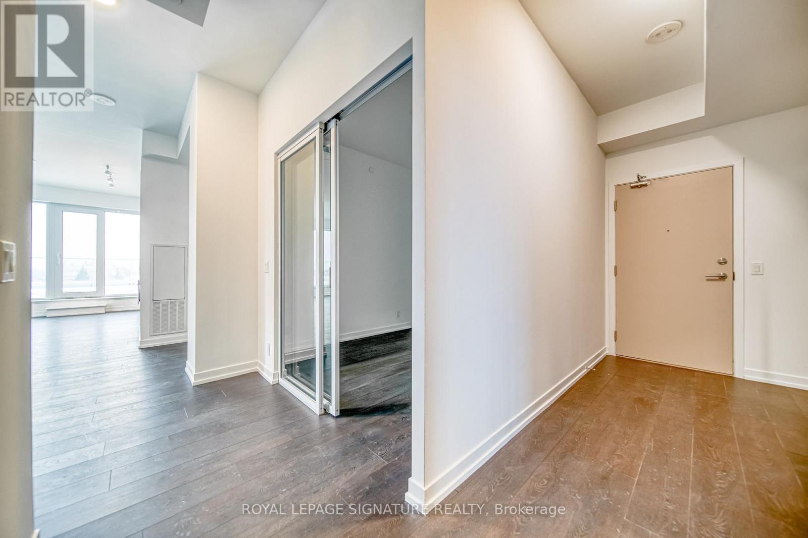 807 - 2020 Bathurst Street Property Photo 4