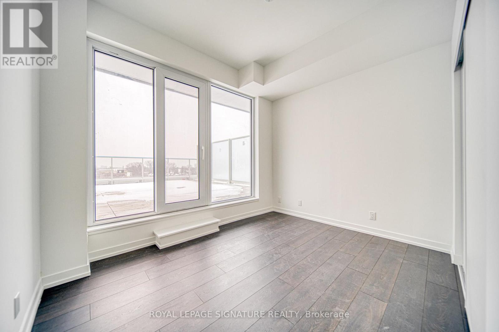 807 - 2020 Bathurst Street Property Photo 18