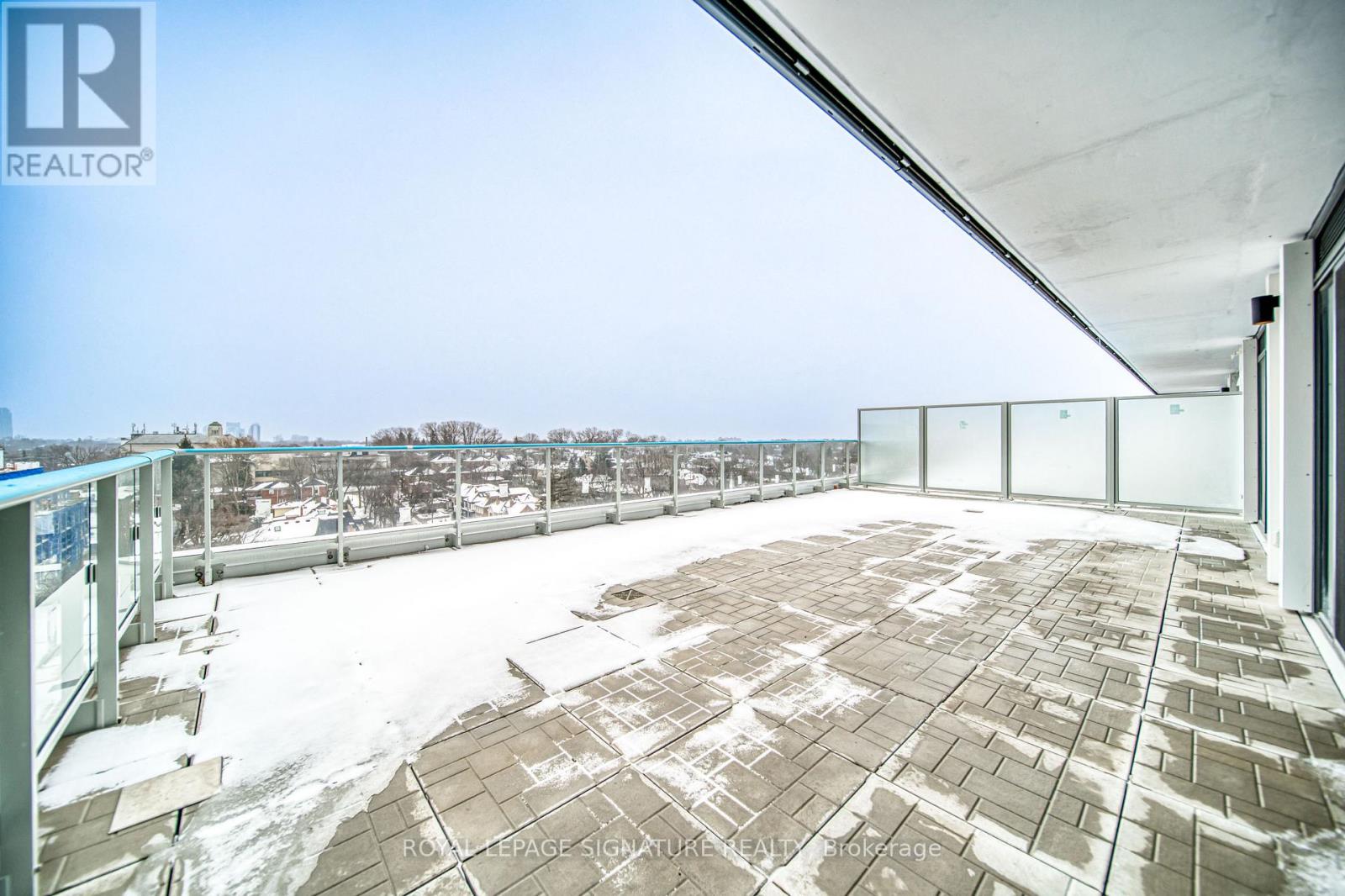 807 - 2020 Bathurst Street Property Photo 26