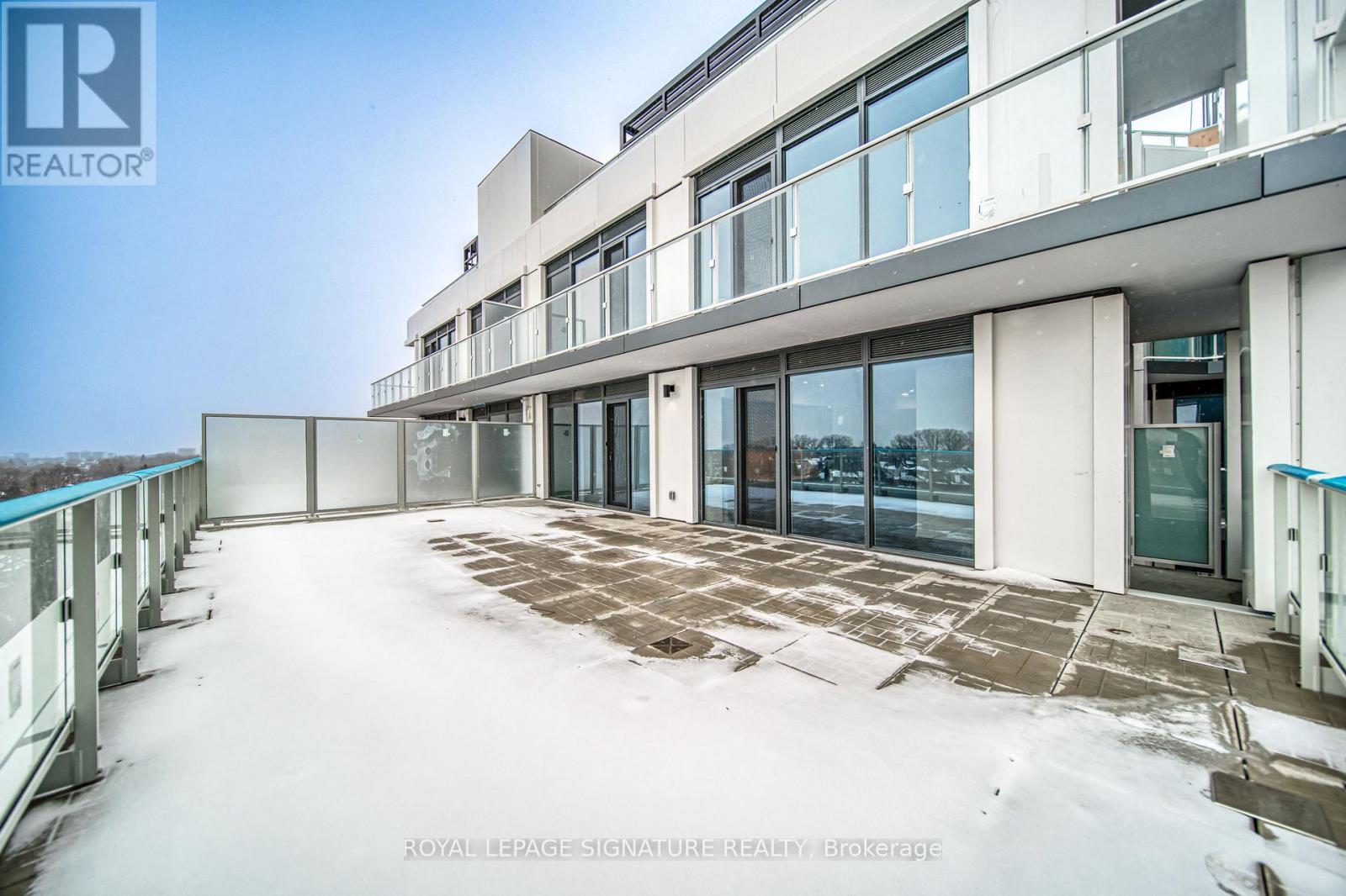 807 - 2020 Bathurst Street Property Photo 27